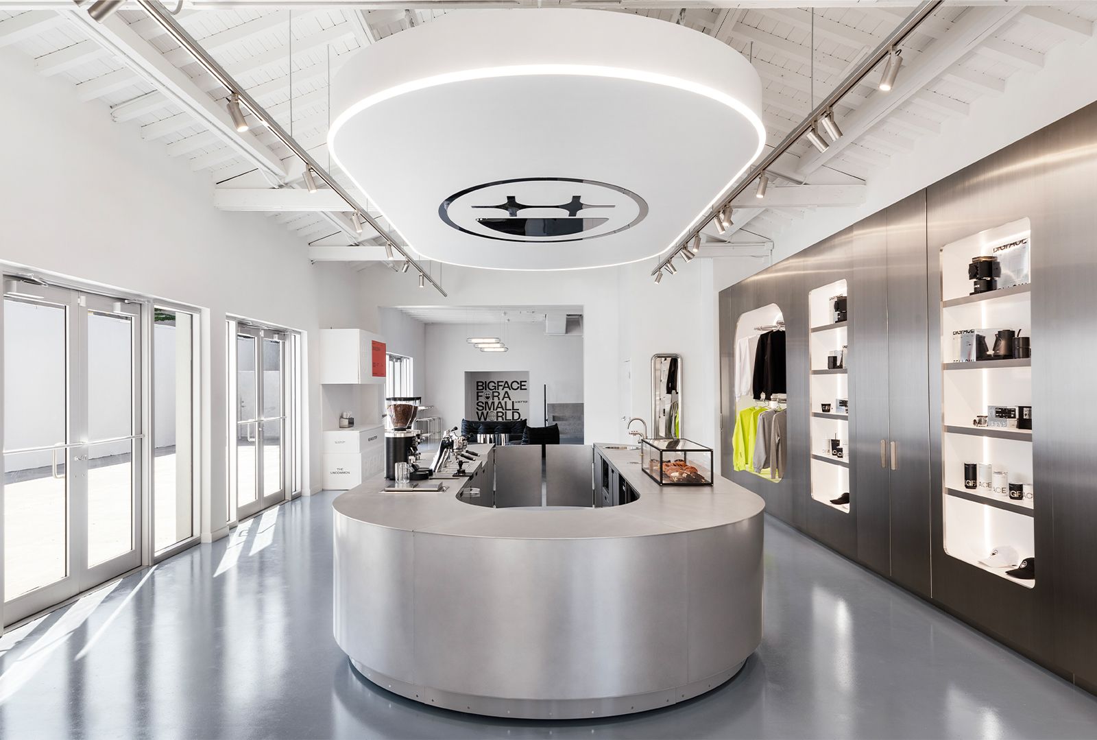 BIGFACE by DE-YAN — Image 1