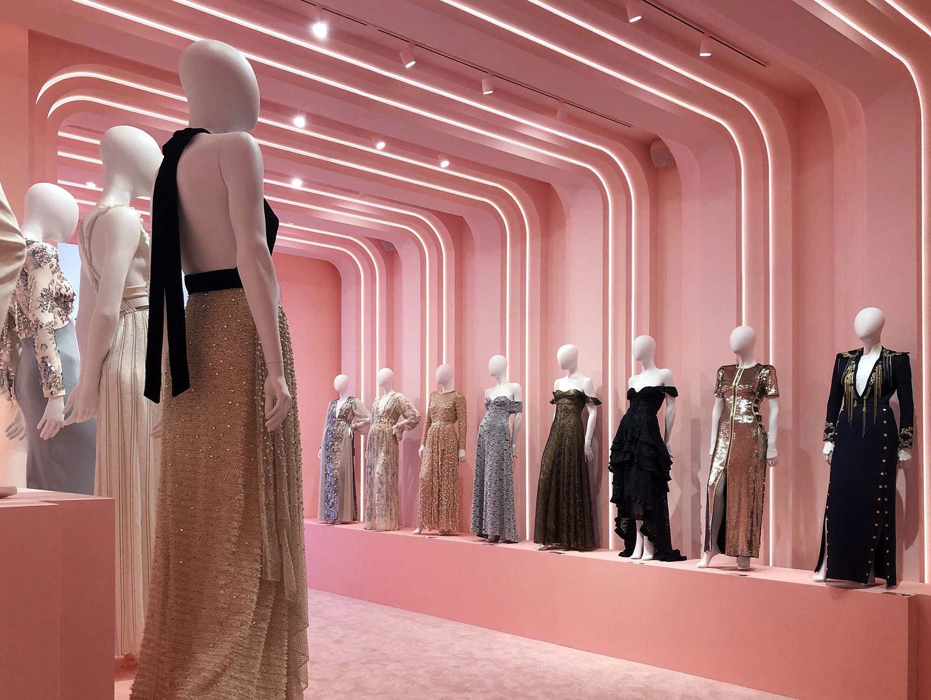 LOUIS VUITTON X | Gallery Image